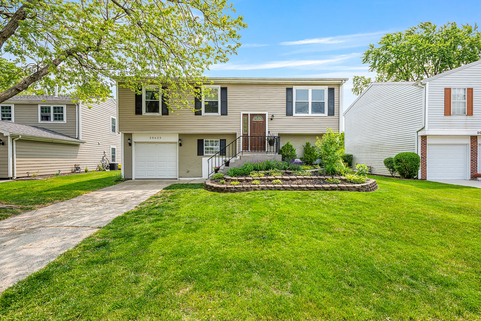 20625 S Acorn Ridge Dr photo 1