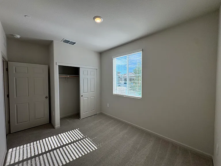 1729 Eagle River Ave — Photo 10