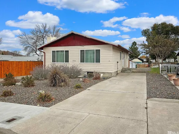 1255 Melarkey St, Winnemucca, NV 89445