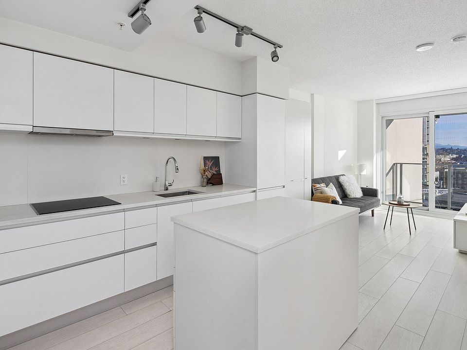 1st image of 180 E 2nd Ave #611
