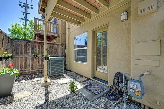 283 McDowell Ln — Photo 12