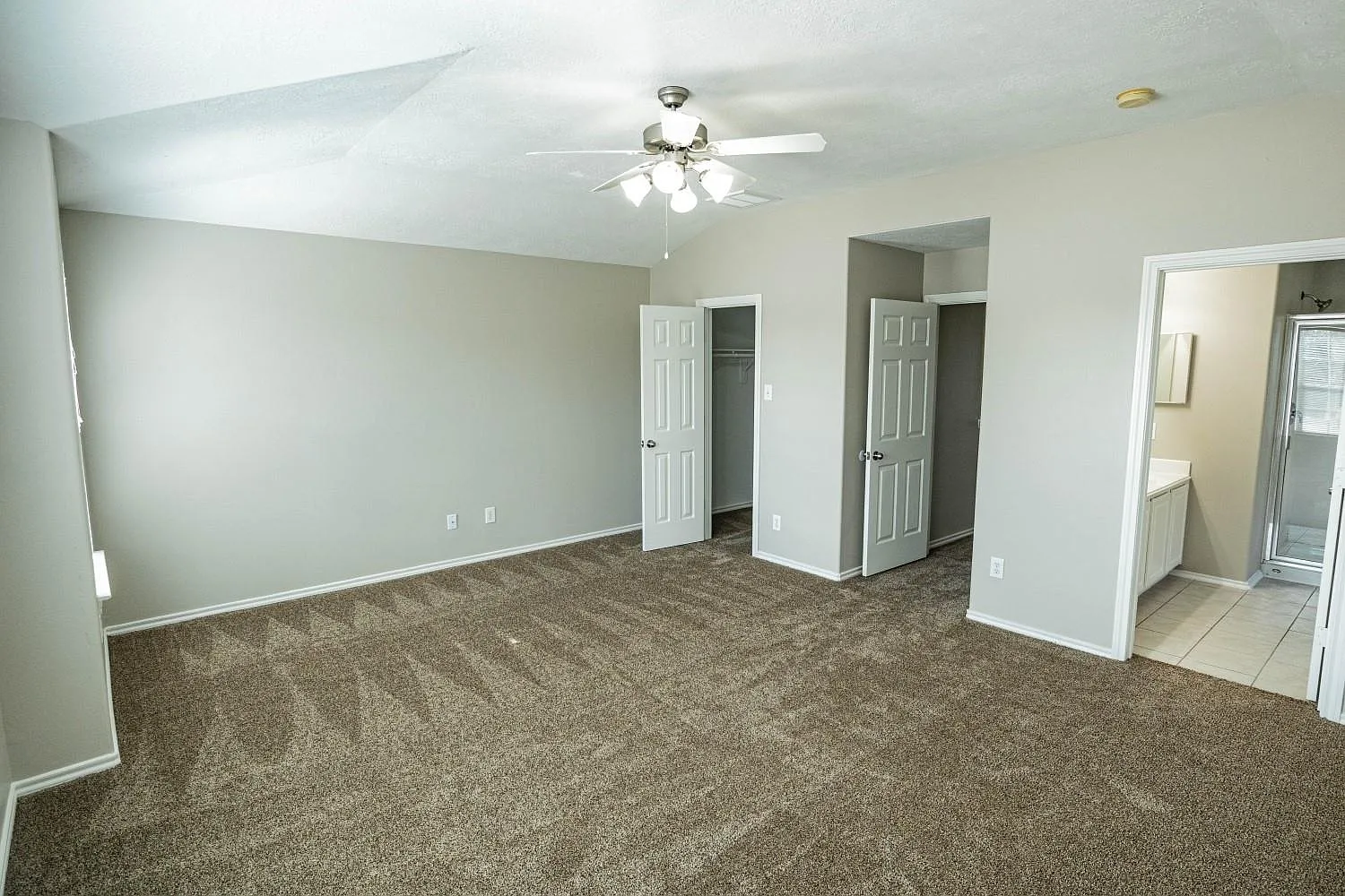 3 bed, 2.5 bath, 1509 sqft, $2,000 — Photo 1