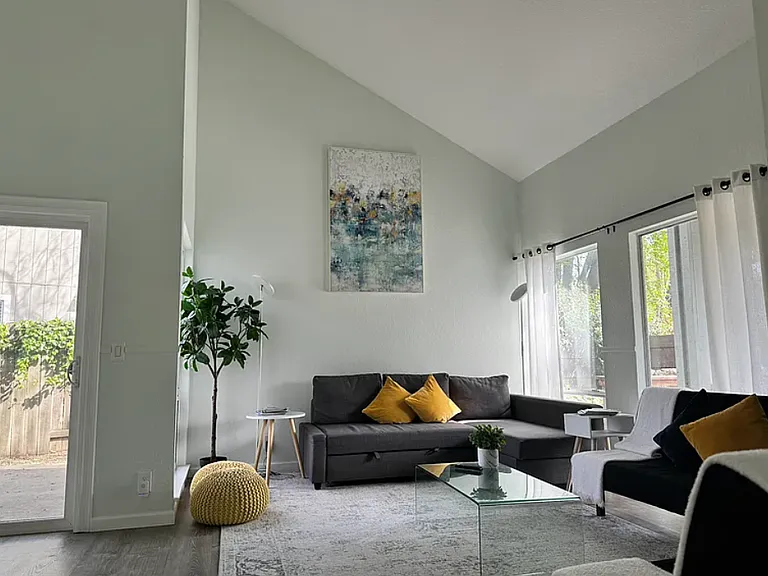 2739 Concord Ave — Photo 11
