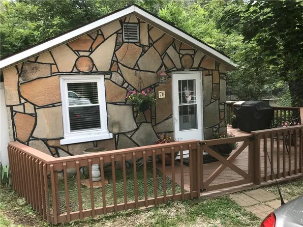 76 Wilson Resort Dr, Camdenton, MO 65020