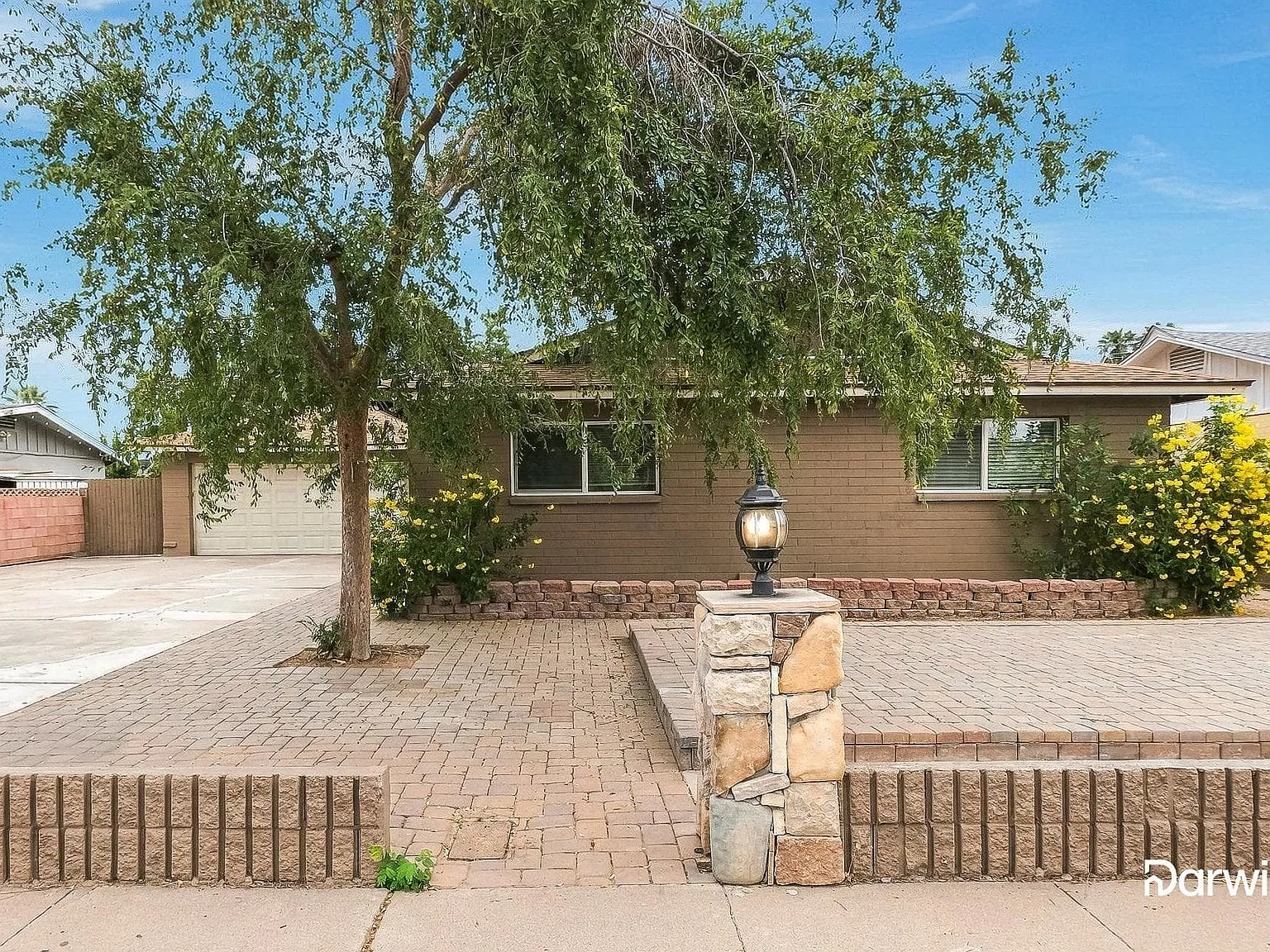 4 bed, 2.0 bath, 1556 sqft, $2,150 — Photo 1