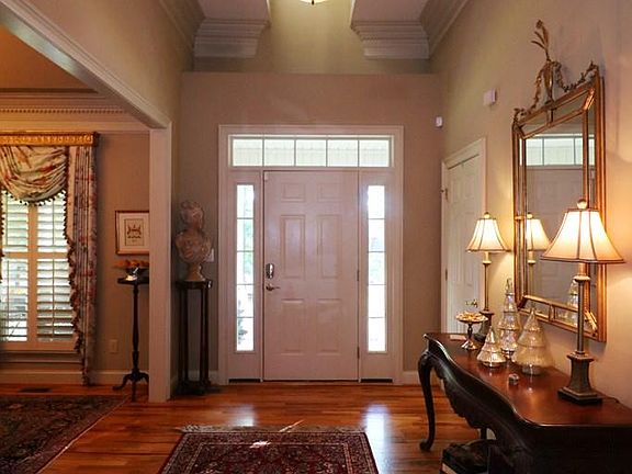 3rd image of 103 Winchester Ct