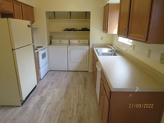 5th image of 1408-1410 Douglas Ave
