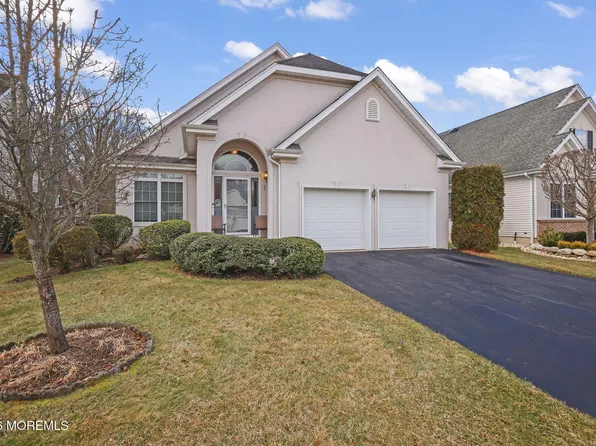 7 Salter Court, Manalapan, NJ 07726