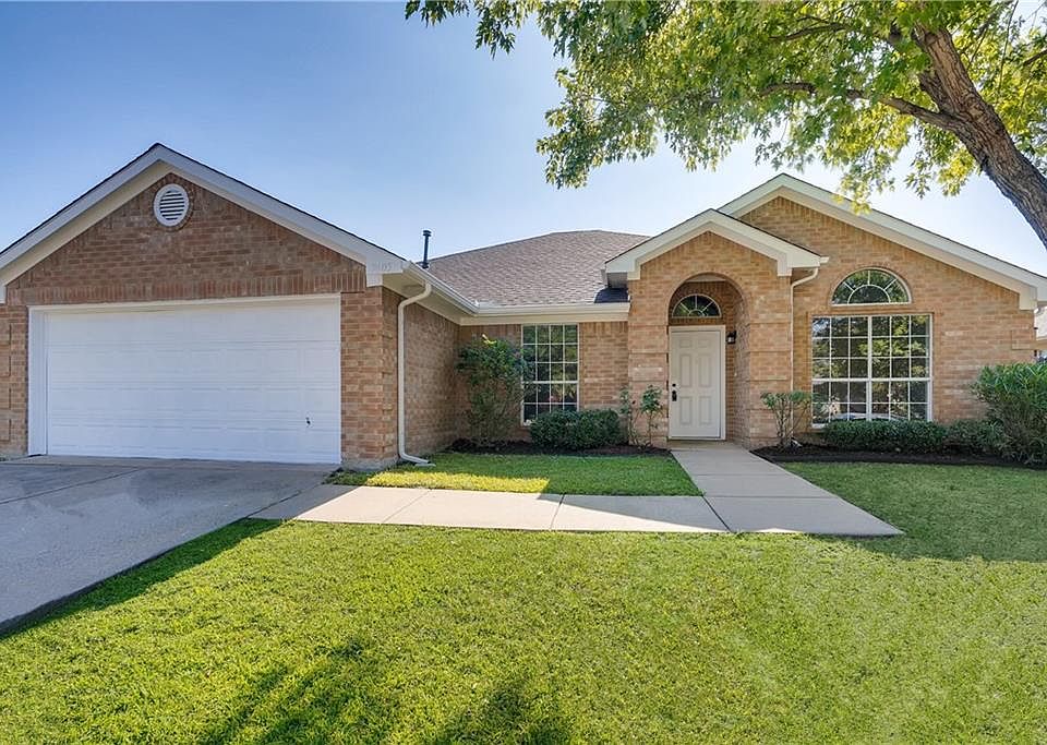 1st image of 7405 Fossil Hill Dr