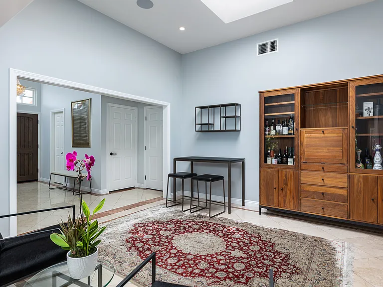 1357 Doverwood Dr — Photo 13