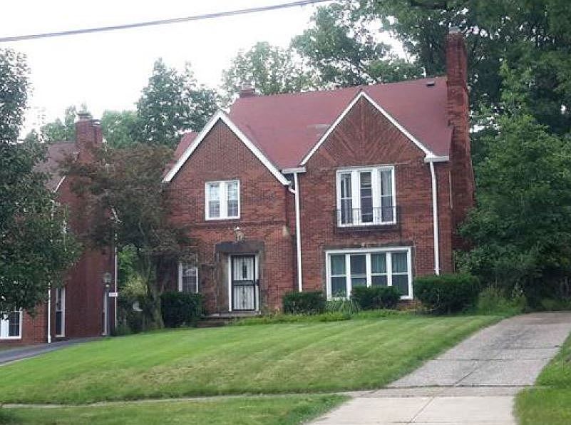 2nd image of 3711 Washington Blvd