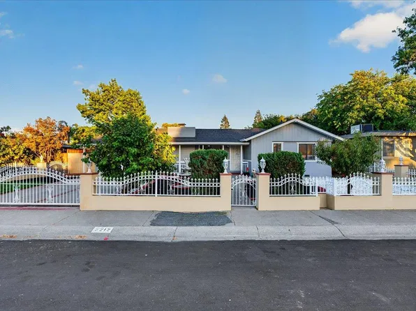 3212 Baker Dr, Concord, CA 94519
