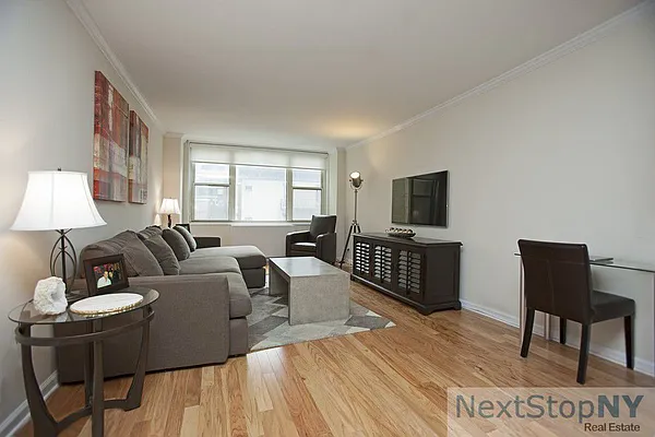 Sold by NextStopNY | media 2
