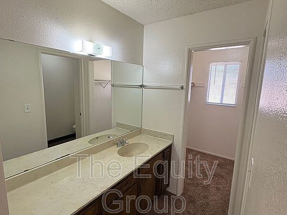4th image of 2416 S Sallee St