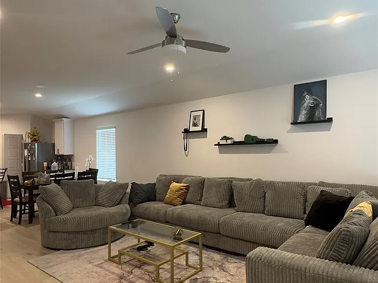 7834 Calabria Dr — Photo 5