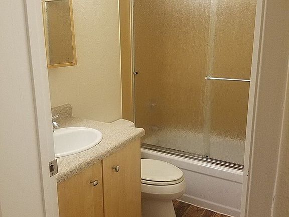5th image of 13217 35th Ave NE APT A