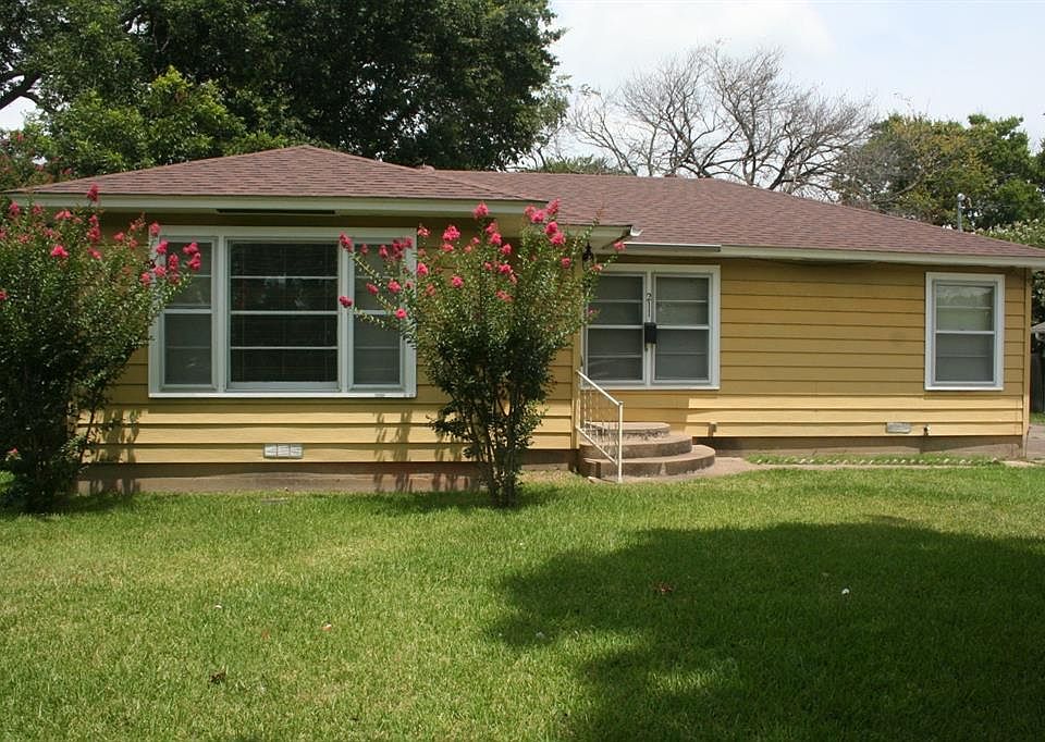 1st image of 211 W Taylor St