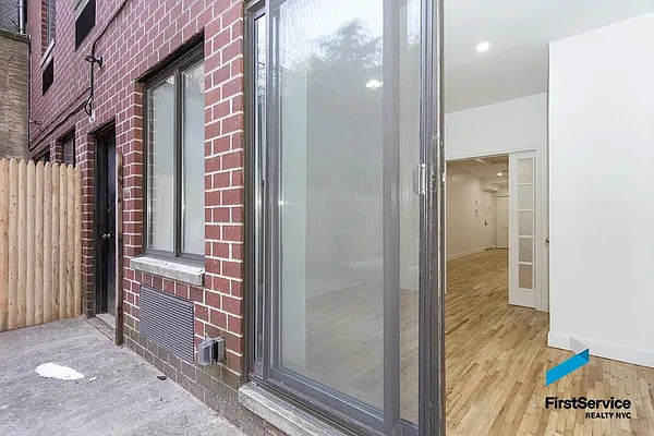 Rented by FirstService Realty (legacy) | media 9