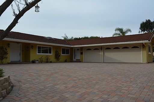 5th image of 882 Valley Vista Dr