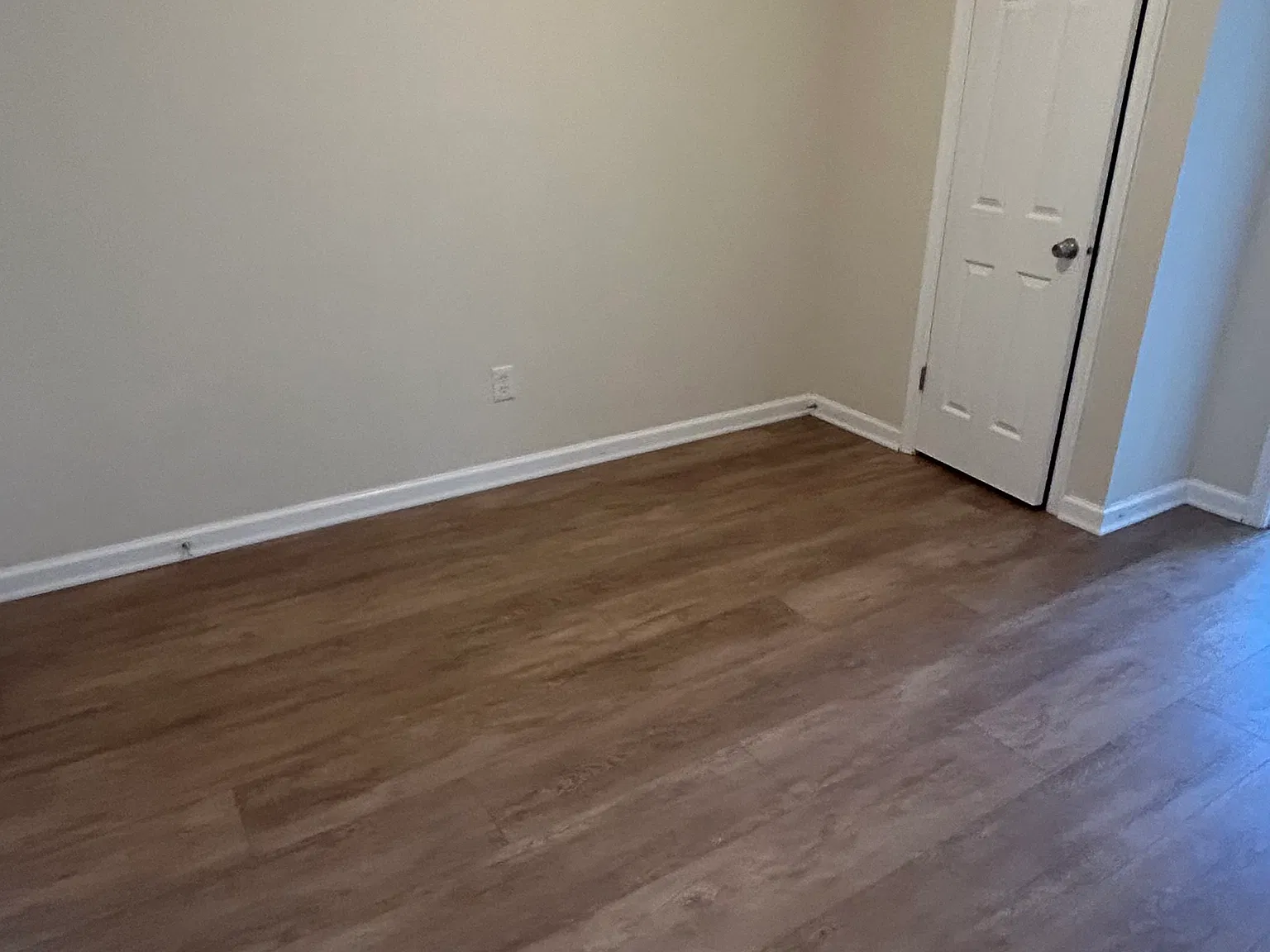 Studio, 1850 sqft, $2,995 — Photo 4