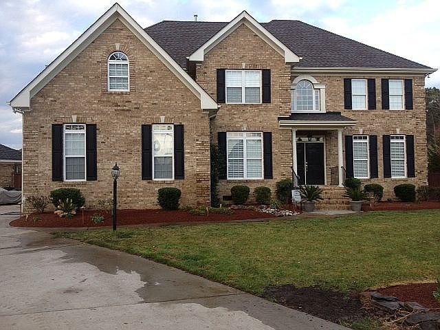 2nd image of 804 Santa Fe Ct