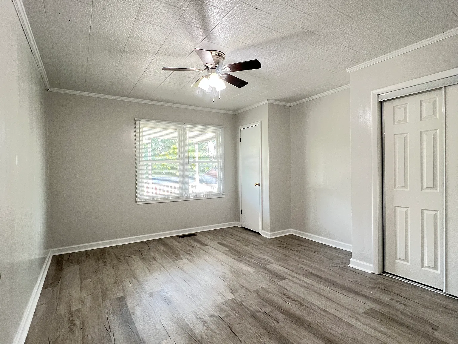 3 bed, 1460 sqft, $1,200 — Photo 4