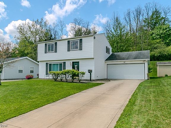 3rd image of 344 Karen Dr