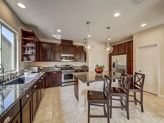 2nd image of 6438 Scotts Crossing St