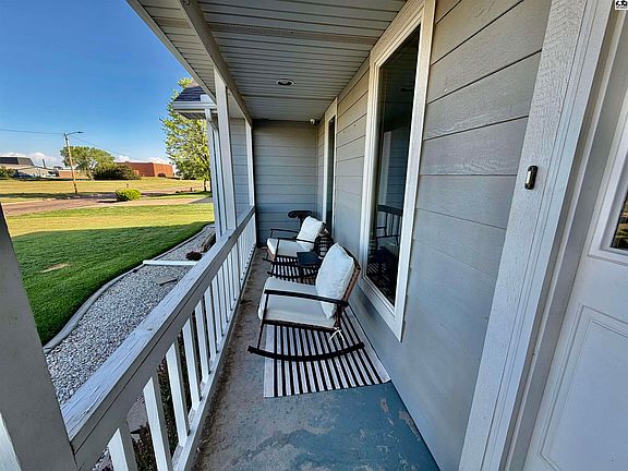 2nd image of 1203 S Bell Ave