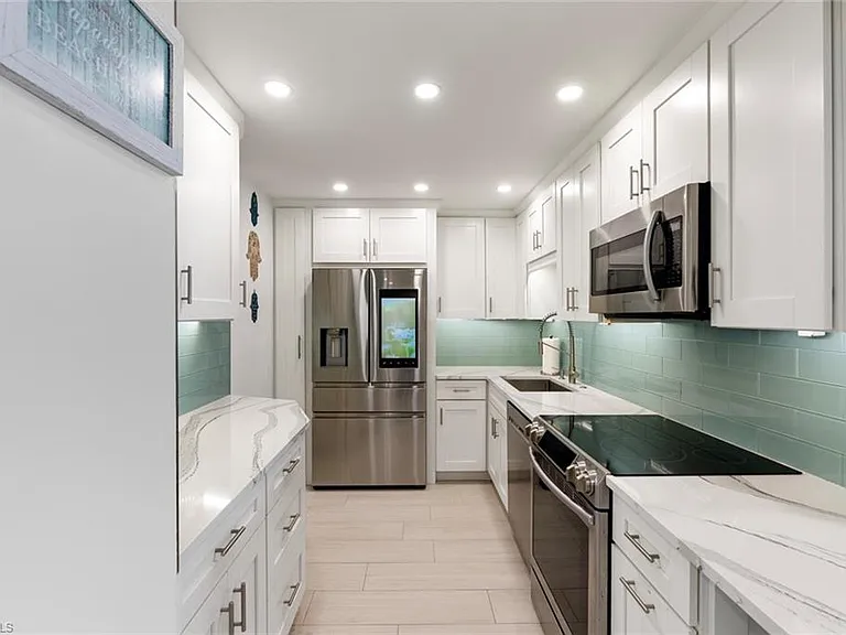 4005 Gulf Shore Blvd N #904 — Photo 4