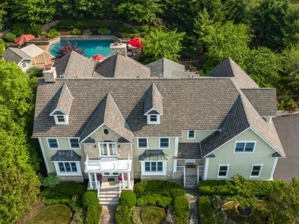 22 Ramsey Rd, Clinton Twp., NJ 08833