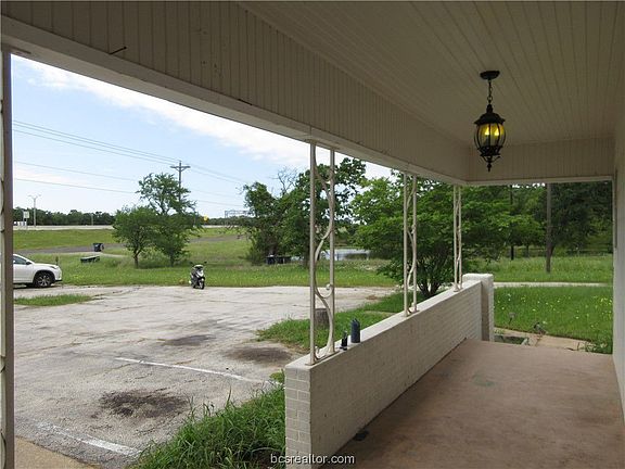 5th image of 4660 Raymond Stotzer Pkwy #A