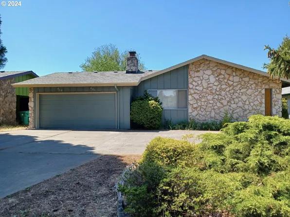 619 SE 208th Ave, Gresham, OR 97030