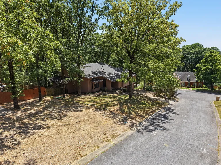 3 Catina Ct — Photo 41