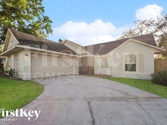 2nd image of 1136 Creek Woods Cir