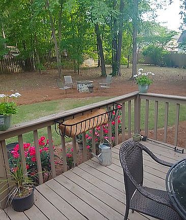 2nd image of 3689 Bay Hill Ct