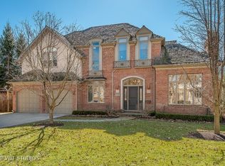 602 Stonegate Ter, Glencoe, IL 60022