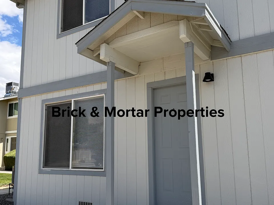 344 Sweetwater Cir #B