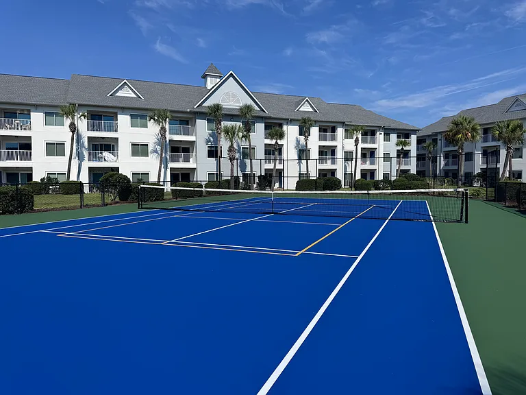 Tennis/Pickleball court