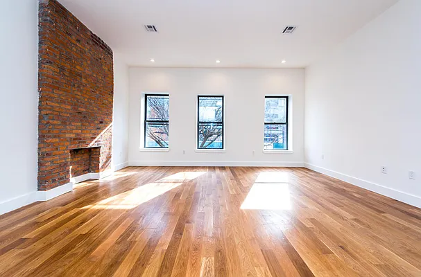 Rented by Nooklyn NYC LLC | media 32