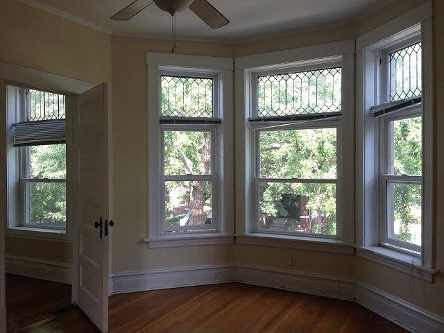 1st image of 1655 W Carmen Ave #2