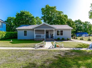 1245 S Us Highway 33, Wolf Lake, IN 46796