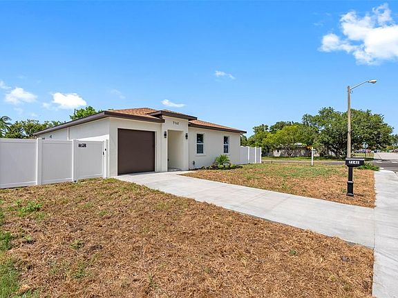 4th image of 7141 Ivanhoe Dr