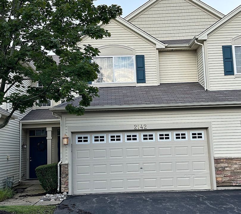 2nd image of 2142 Gallant Fox Cir #1