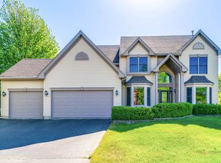 1701 Driftwood Ln, Crystal Lake, IL 60014