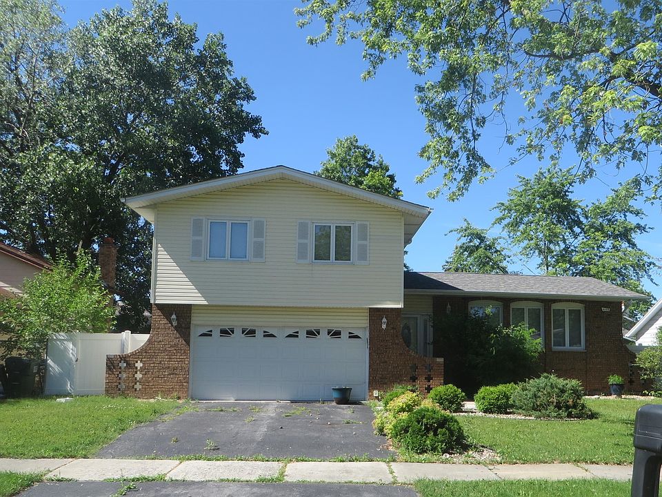 1st image of 5126 Roberta Ln