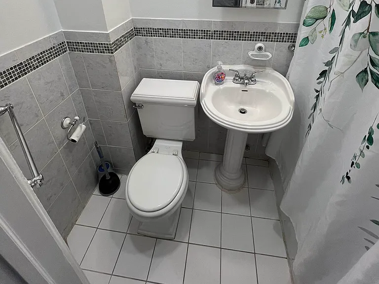 993 Hart St #1 — Photo 8