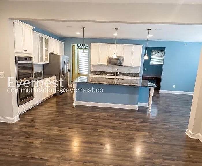 1735 Hudgins Farm Cir — Photo 4