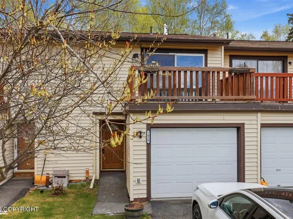 7020 Meteor Ct, Anchorage, AK 99504