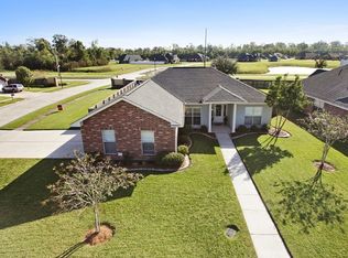 502 Oak Point Dr, La Place, LA 70068